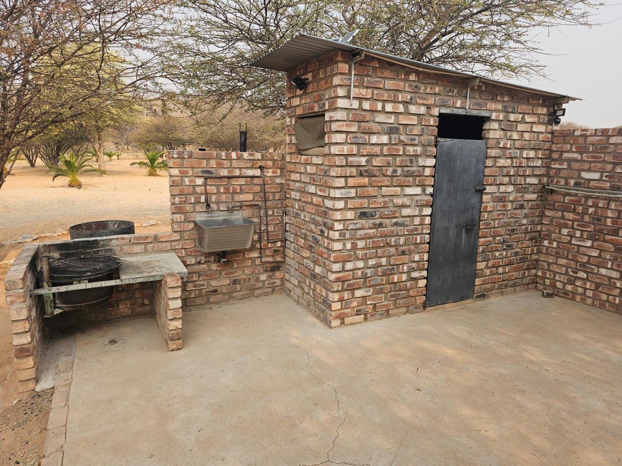 Kaoko Bush Lodge Kamanjab エクステリア 写真