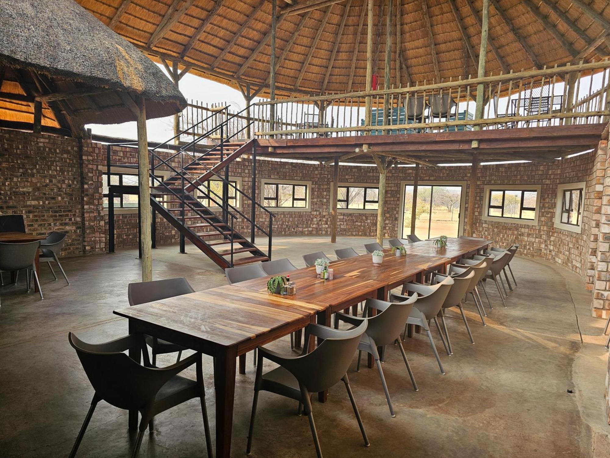 Kaoko Bush Lodge Kamanjab エクステリア 写真