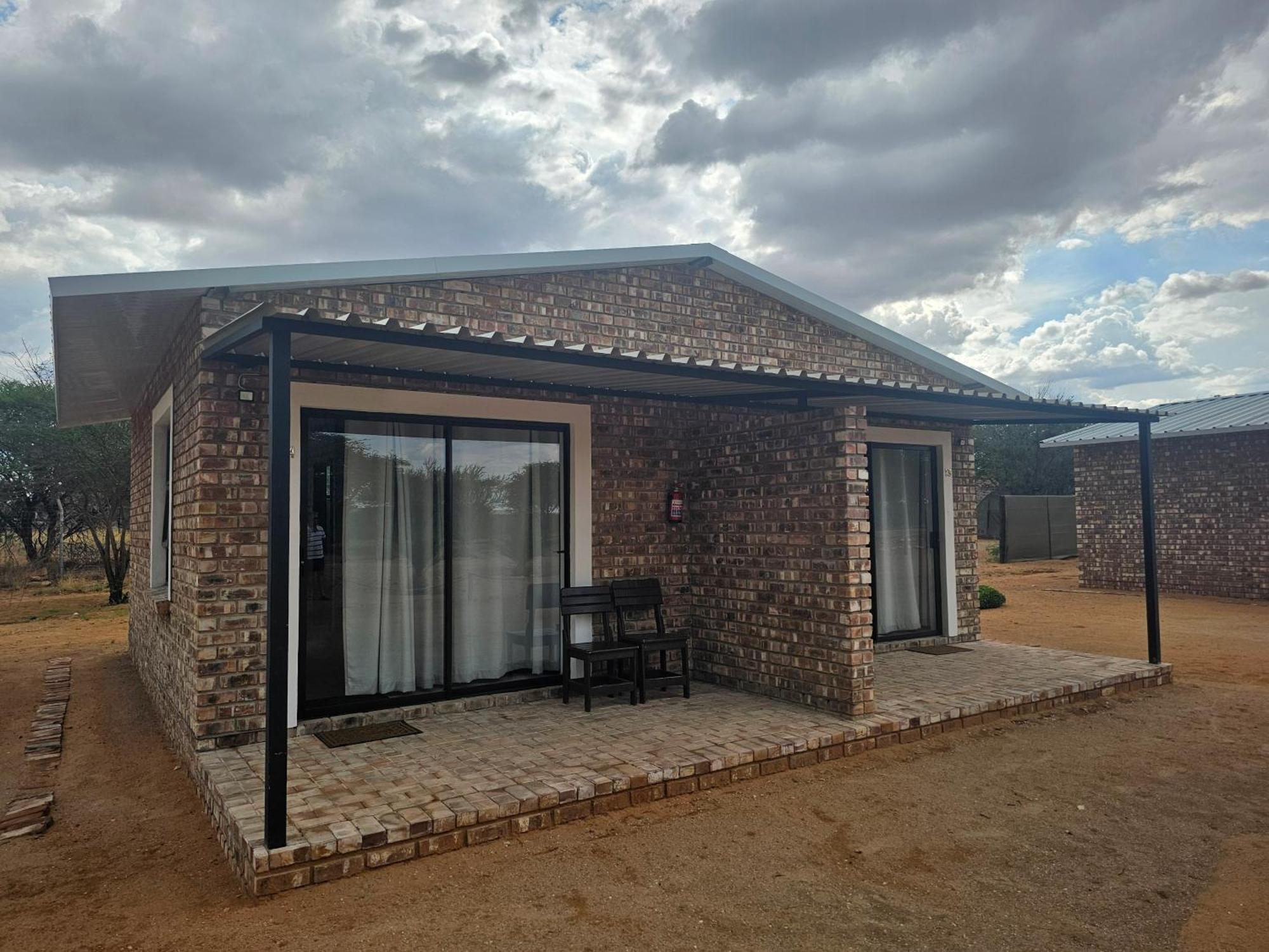 Kaoko Bush Lodge Kamanjab エクステリア 写真