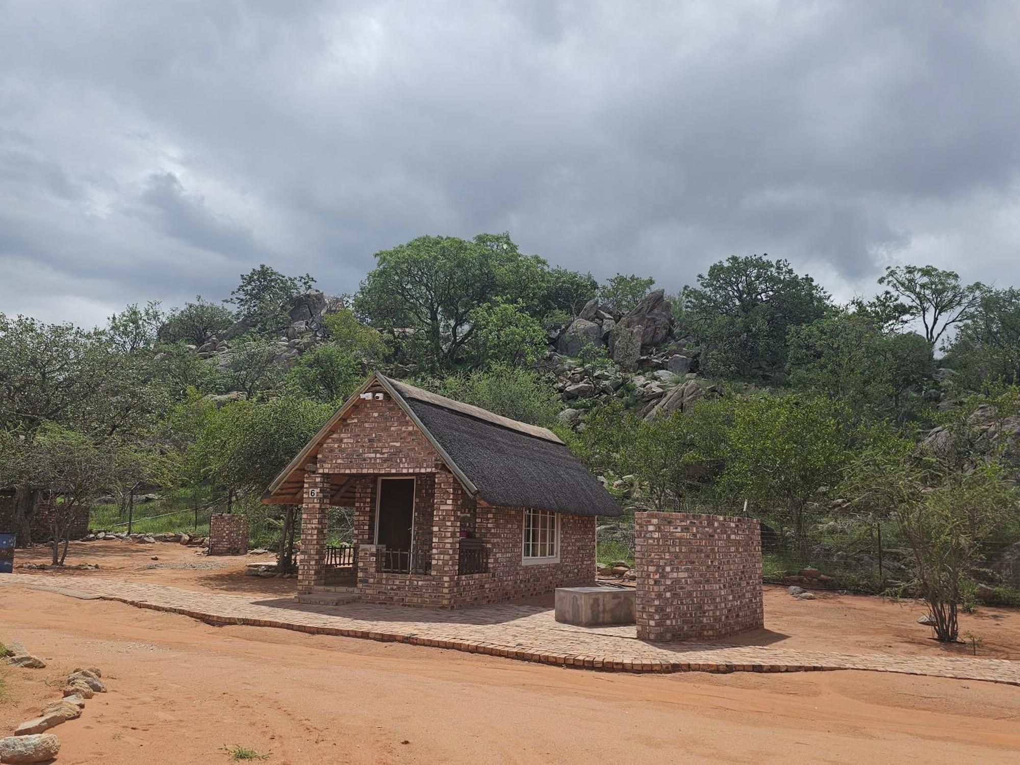 Kaoko Bush Lodge Kamanjab エクステリア 写真