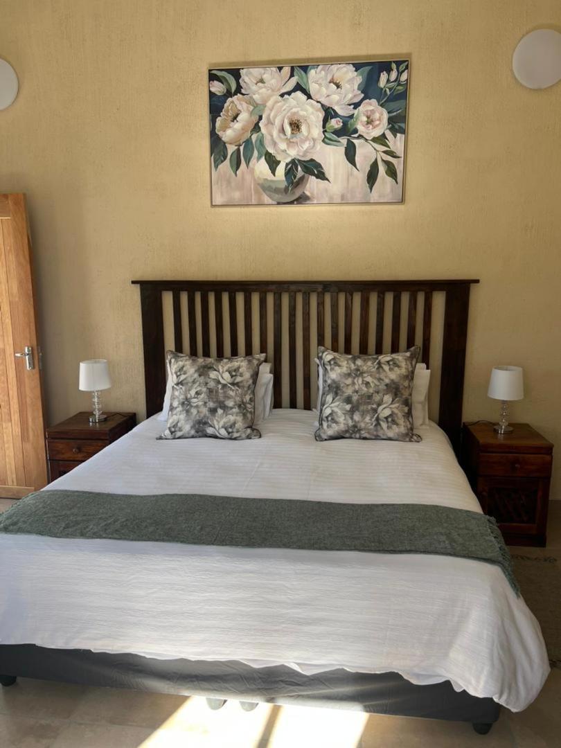 Kaoko Bush Lodge Kamanjab エクステリア 写真